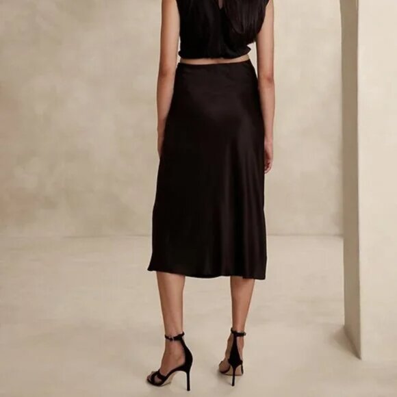 Banana Republic Zandra Black Silk Skirt - Picture 2 of 3